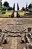 Candi Cetho - Sculptures of the eighth terrace. 